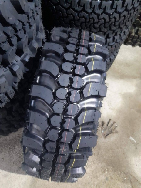 215/70R15 Kaiman mints terepgumi
