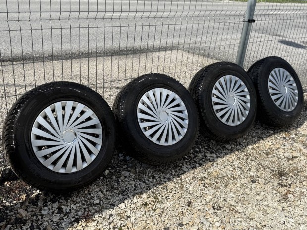 215/70R16 Sunfull téli gumi 8.5mm 5x115 lemezfelnivel Opel Antara
