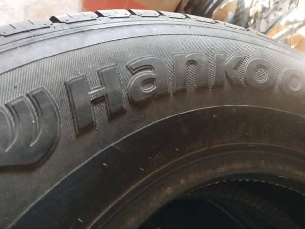 215/70/16 C kisteherautó gumi.. eladó
