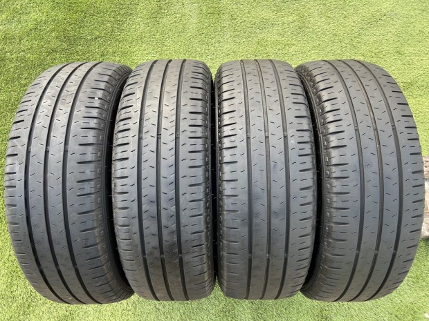 215/70 R15C Nexen Roadian CT8 nyri gumi 5-6mm