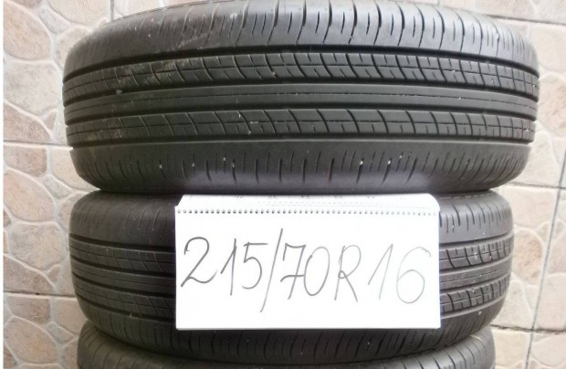 215/70 R16 Dunlop nyárigumi 4 db