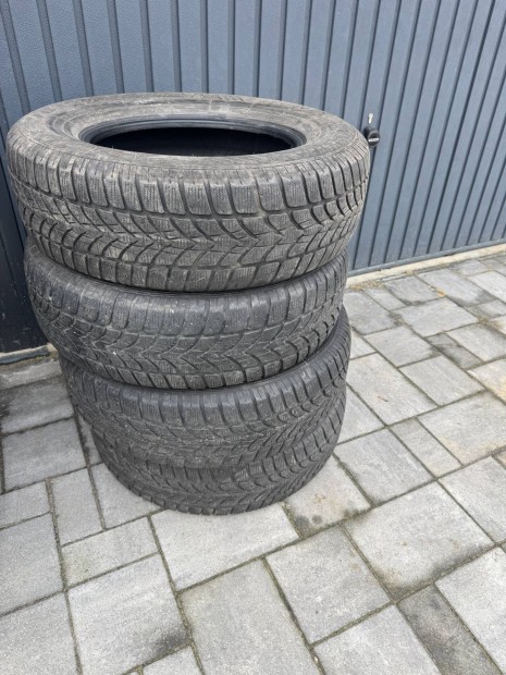215/70 R16 Dunlop t�li gumi 4db elad�