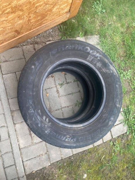 215/70 R16 SUV ny�ri gumi elad�