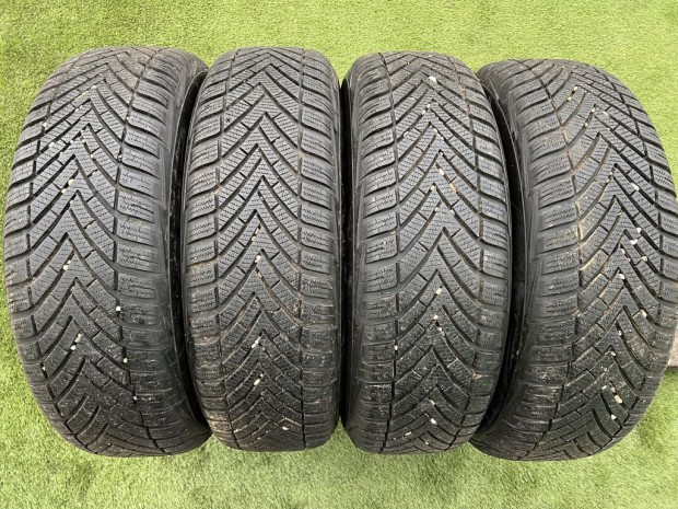 215/70 R16 Vredestein Wintrac tli gumi 6-7mm