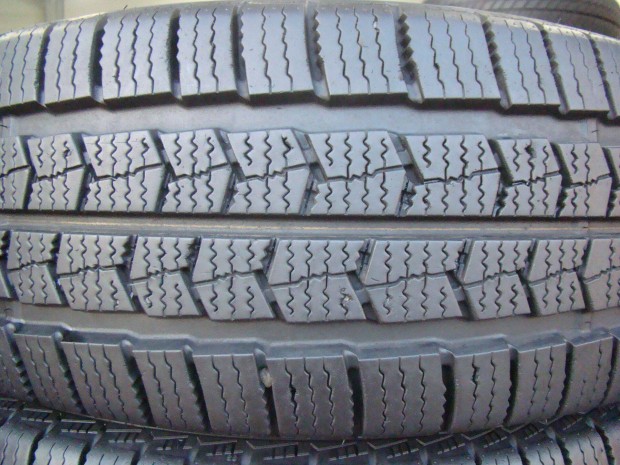 215/70 r16c Nexen C-s kisteher tli gumi 215/70r16c