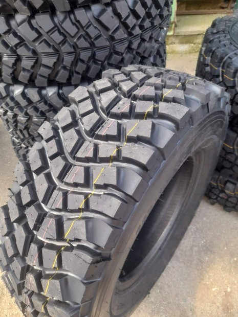215/75R15 Sahara mints terepgumi