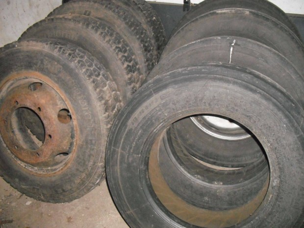 215/75 r17.5 gumiabroncsok elad