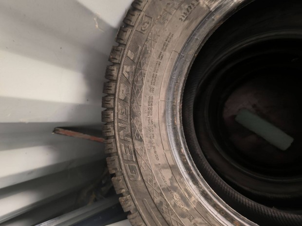 215/75r16c téli garnitúra eladó!