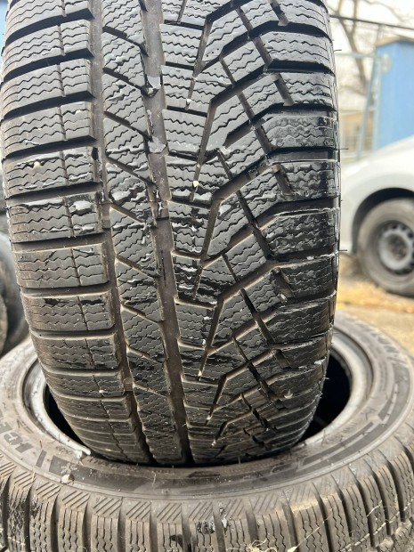 215 /45 r 16 tli gumi 215 46 r16