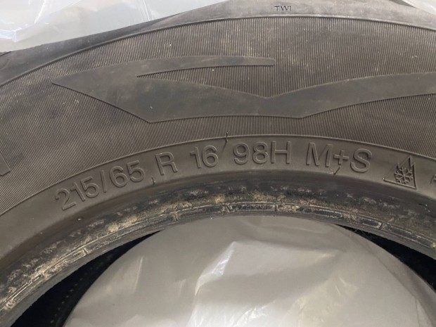 215 /65 R16 Vredestein tli gumi