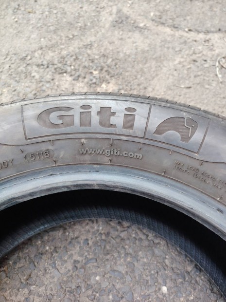 216/60 R 16 Giti nyári gumi