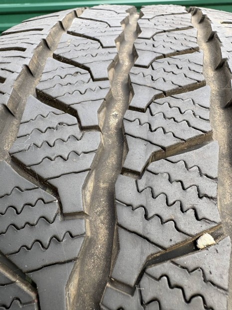 216/65r16c 2db Continental tli gumi