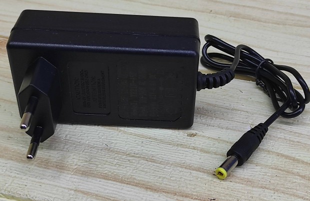 21V 0.8A adapter, Lítium ion akkumulátoros kéziszerszámok, töltéséhez
