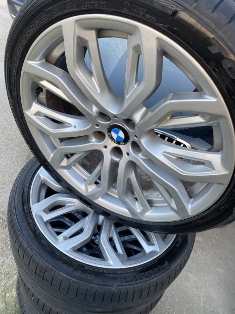 21-es M Performance gyri BMW alufelni