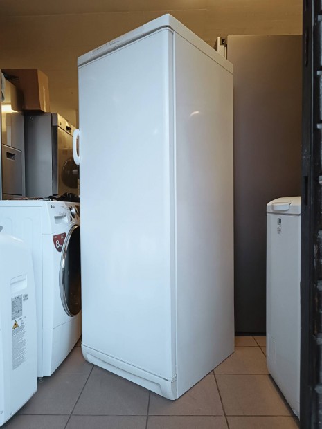 220l A++ Electrolux fagyaszt szekrny kifogstalan llapotban 