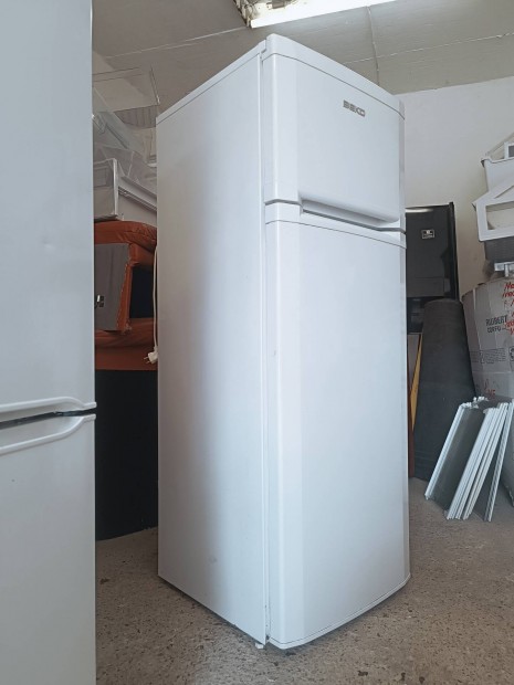 220l A+++ Beko mini kombi kifog�stalan h�t�szekr�ny h�t�g�p h�t� 
