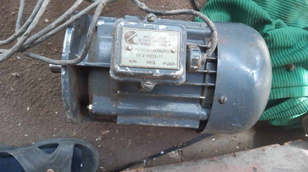 220v 600w 2800f orosz villanymotor