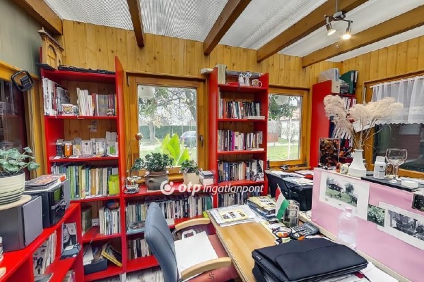 222 nm-es h�z elad� Kapuv�r