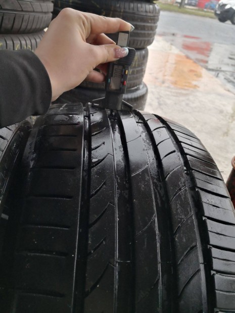225/30 R19 Tracmax nyri gumi 30000ft a 2db/335/