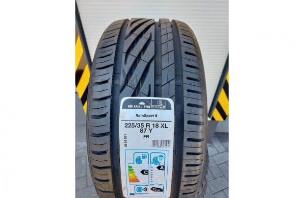 225/35 r18 Uniroyal Rainsport5,,Évjárat2020 32 500 Ft