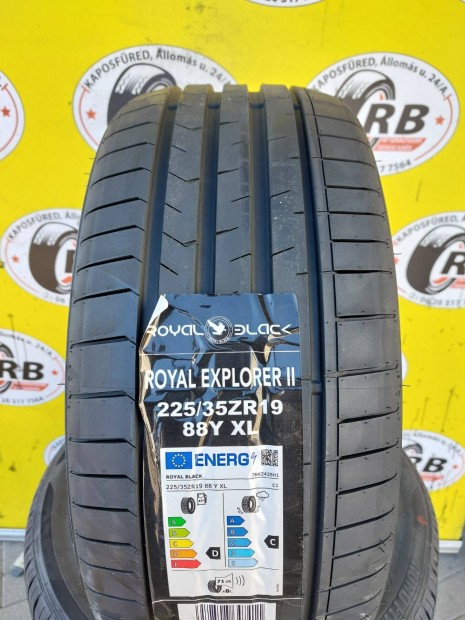 225/35 r19 Black Royal j nyrigumi