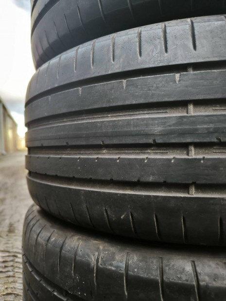 225/40R18 225/40 R18 Dunlop ny�rigumik