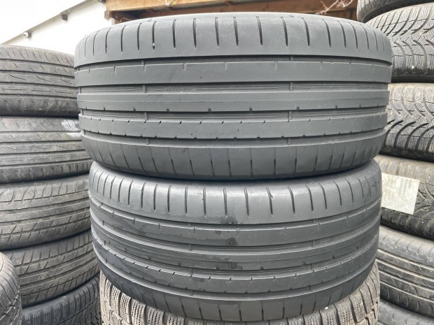 225/40R18 Dunlop nyárigumik 2db