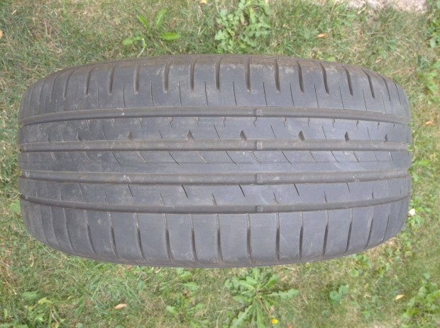 225/40R18 Goodyear Eagle F1