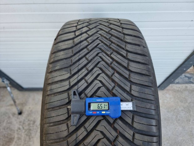 225/40R19 Continental 4évszakos garnitúra újszerű állapotban eladó!