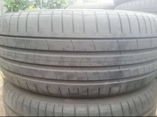225/40R19 Pirelli P Zero nyári gumi 2 db 50.000,-ft