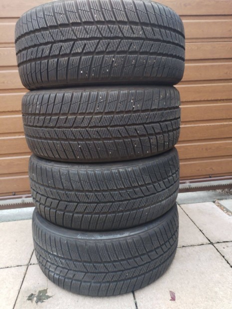 225 40 18 barum 225/40 R 18 téli gumi garnitura 7,5 mm