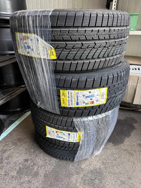 225/40 R18 4db j tli gumik