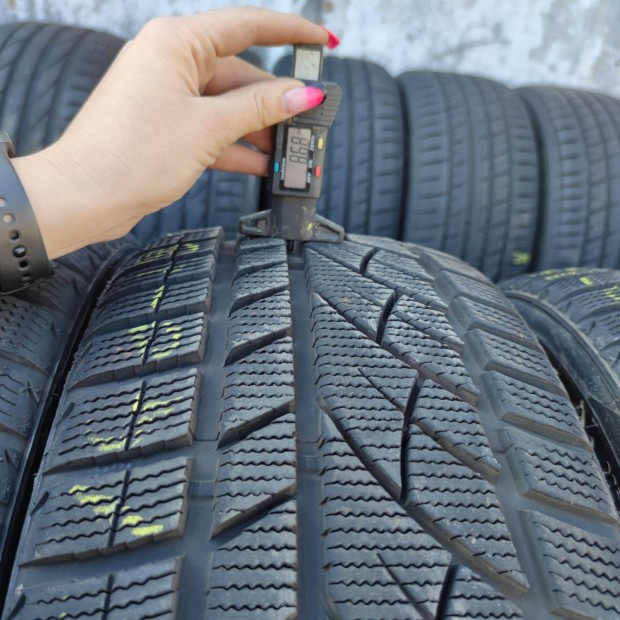 225/40 R18 Evergreen téli gumi 99500ft a 4db /19/