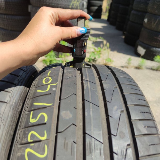 225/40 R18 Hankook nyári gumi 30000ft a 2db/57/