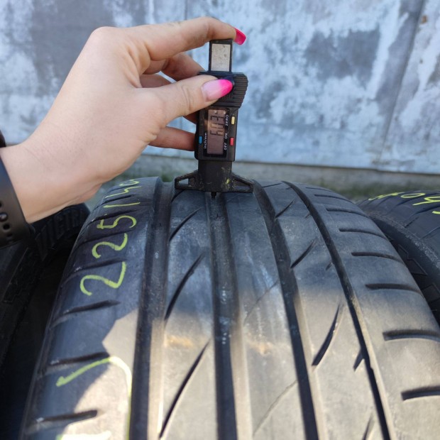 225/40 R18 Maxxis nyári gumi 88000ft a 4db /21/