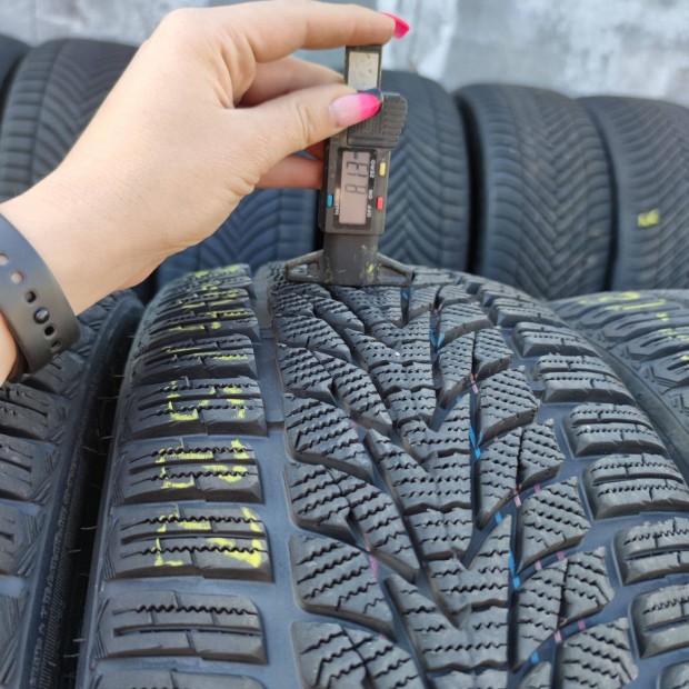 225/40 R18 Nankang téli gumi 99500ft a 4db /11/