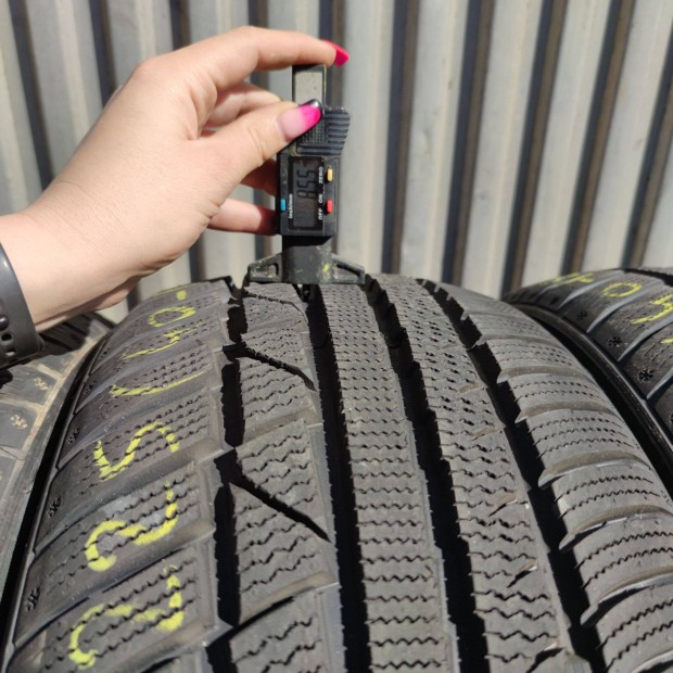 225/40 R18 Stratos téli gumi 99500ft a 4db /27/