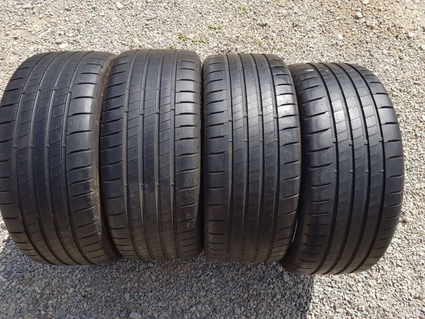 225/40 R18 nyári gumi 4db Bridgestone DOT2023