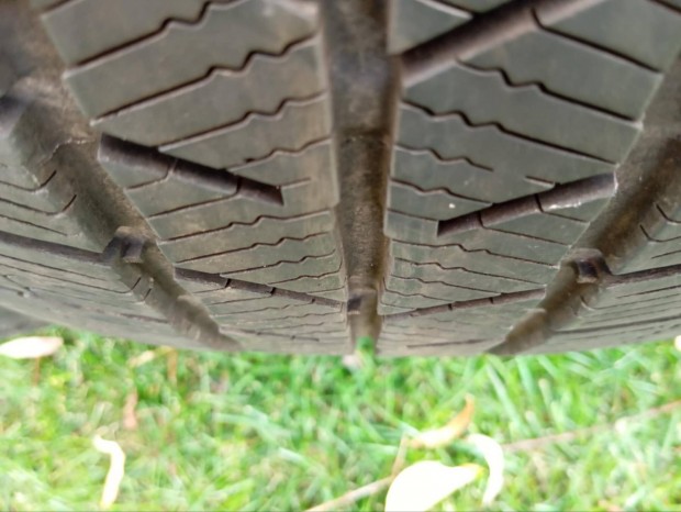 225/40 R18 tli gumik, j ron!