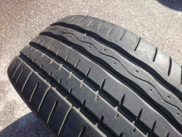 225/40 R19 225/40R19 225 40 19 Laufen Z Fitt EQ 90% -os 2020 2db