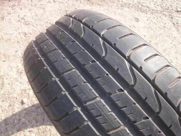 225/40 R19 225/40R19 225 40 19 Pirelli P-Zero * RFT 90% -os 2db