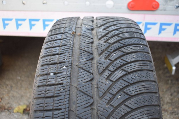 225/40 R19 Michelin Pilot Alpin tli DOT:1216 6,5mm 2db