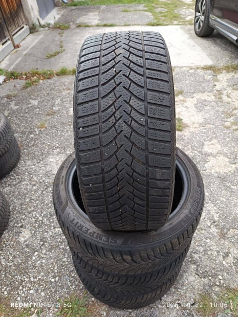 225/40 r18 4db Semperit téli gumi eladó