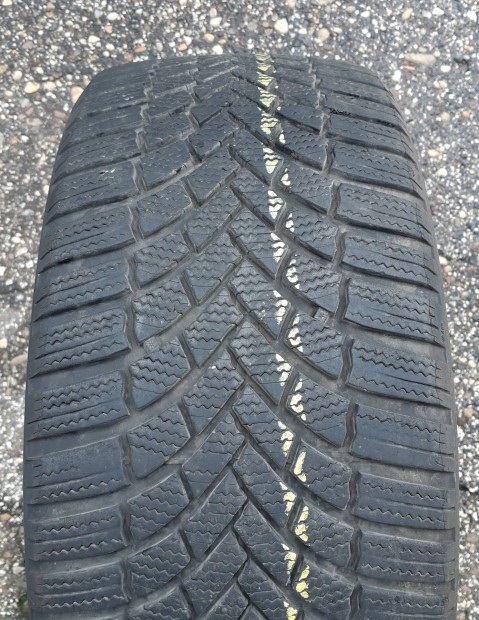 225/40 r18 Bridgestone Blizzak lm005. 1db.