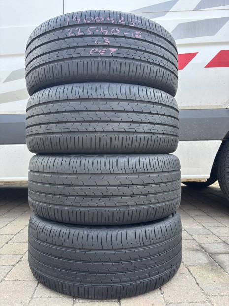 225/40 r18 225/40r18 Continental defekttűrő nyári gumi