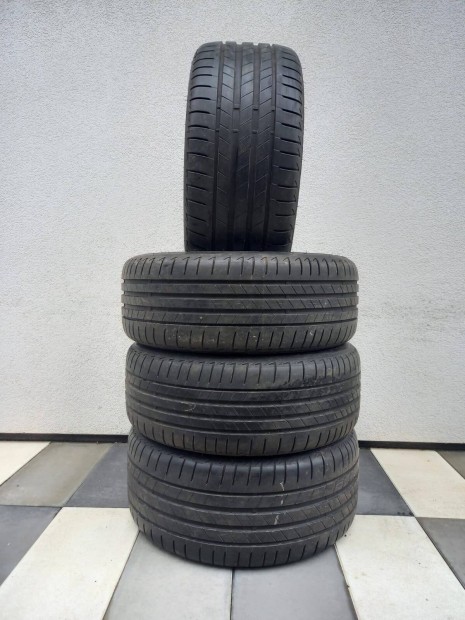 225/40 r19 s 255/35 r19 Bridgestone T005* nyrigumi DOT1820