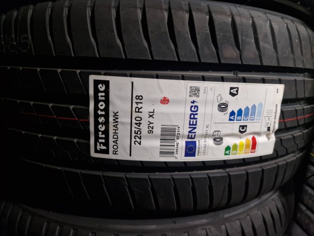 225/40r18 Firestone j nyarigumi garnitra