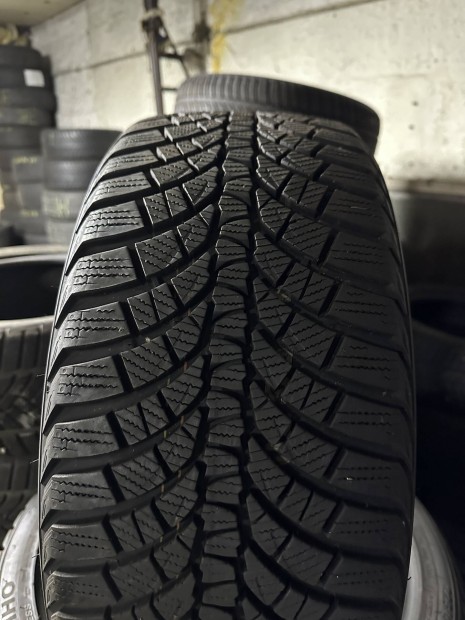 225/40r18 Kumho tli gumi 2db 225/40R18