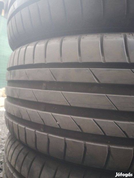 225/45R17 2023 Kumho nyrigumi