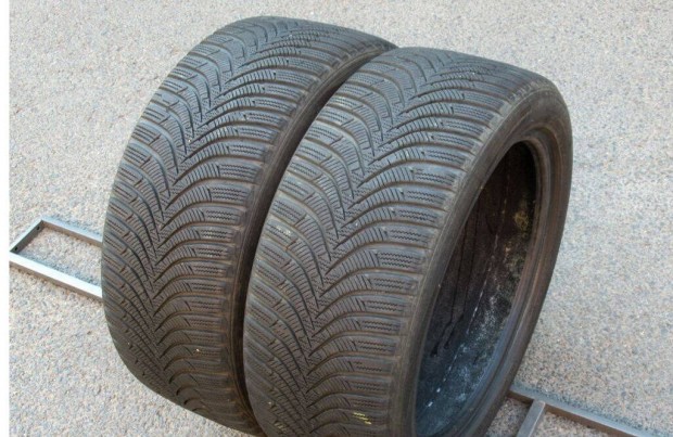 225/45R17 Hankook Winter Icept tligumi pr 17" tli gumi